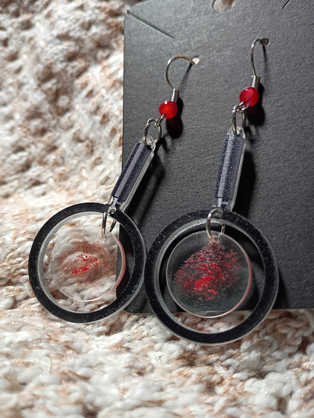 Bloody Fingerprint Magnifying Glass True Crime Murder Serial Killer Earrings 70s - Picture 2 of 2